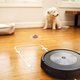 Imagen para el artículo titulado Las nuevas Roomba por fin ha aprendido a esquivar cacas de perro